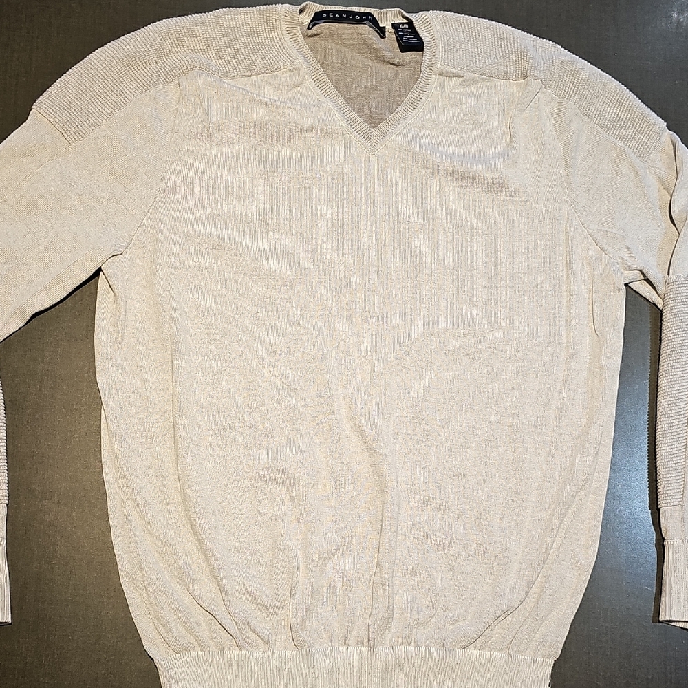 Sean John Cream V-Neck Sweater with Ribbed Details